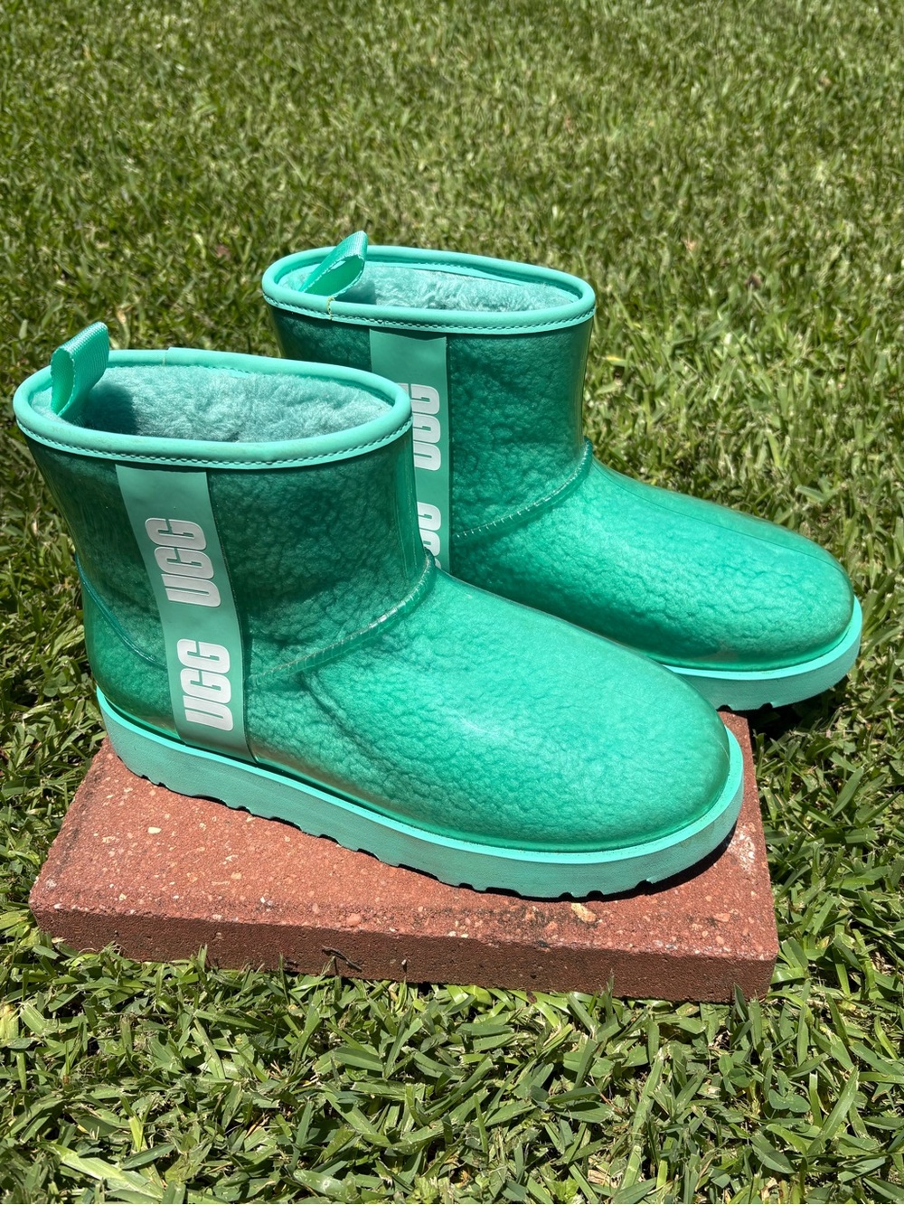 UGG: Women’s Mini Clear Boot